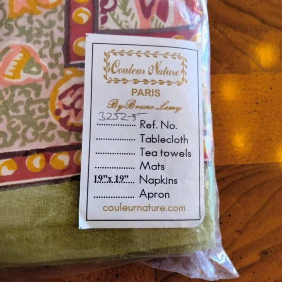 Couleur Nature Noel Table Runner and 6 Matching Napkins, NWT - Picture 12 of 12